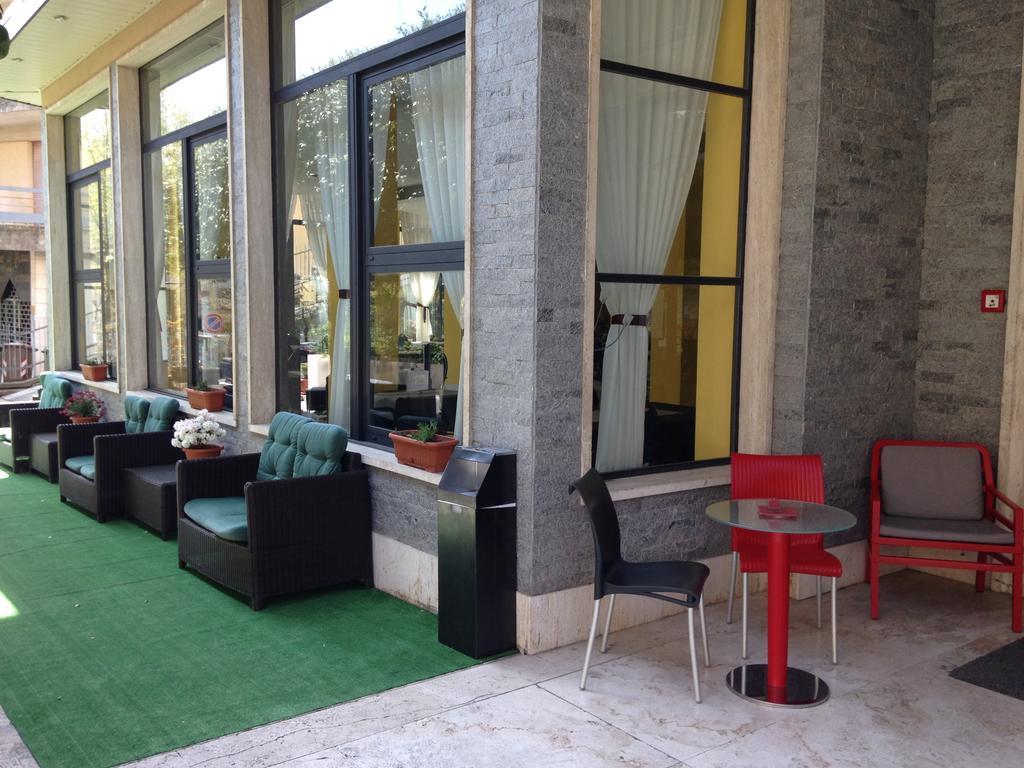 Hotel Mediterraneo Chianciano Terme Εξωτερικό φωτογραφία