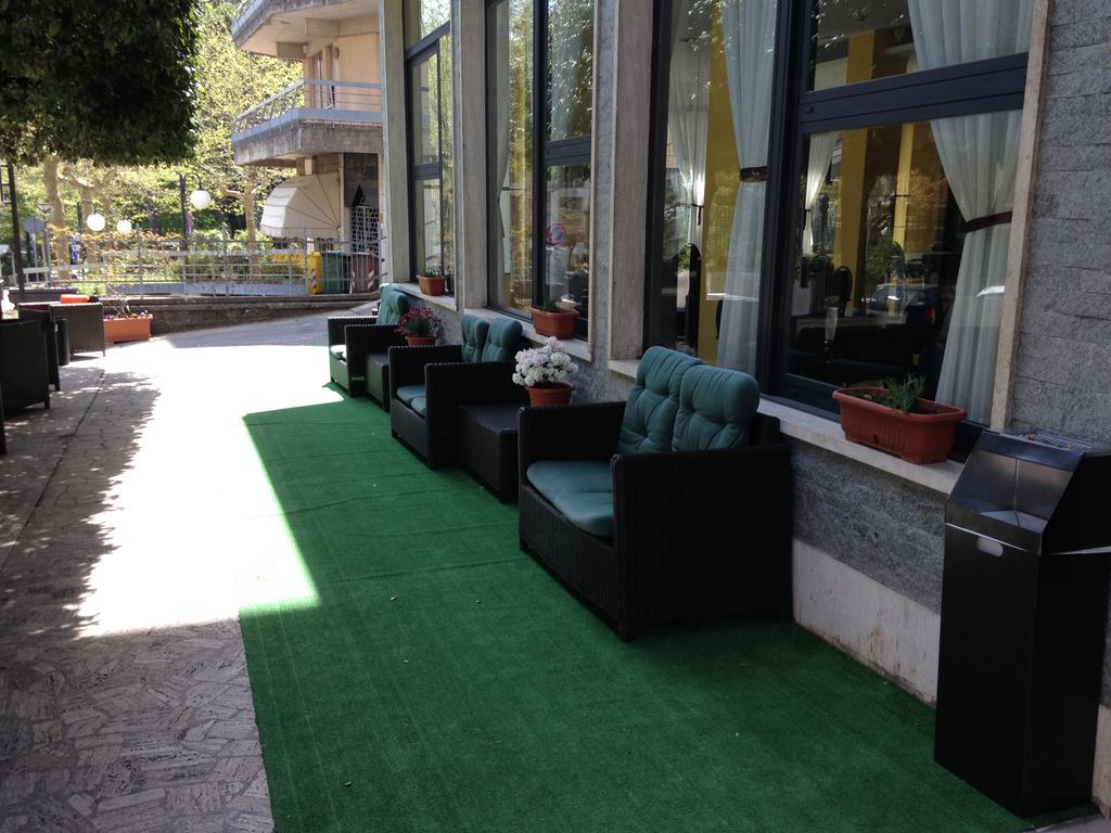 Hotel Mediterraneo Chianciano Terme Εξωτερικό φωτογραφία