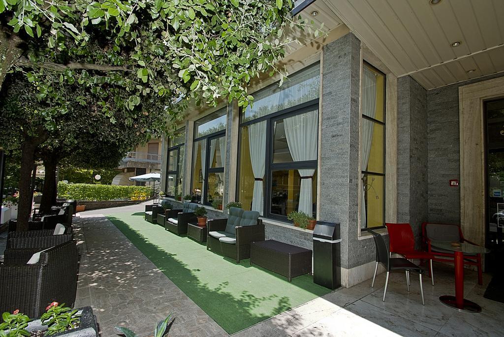 Hotel Mediterraneo Chianciano Terme Εξωτερικό φωτογραφία