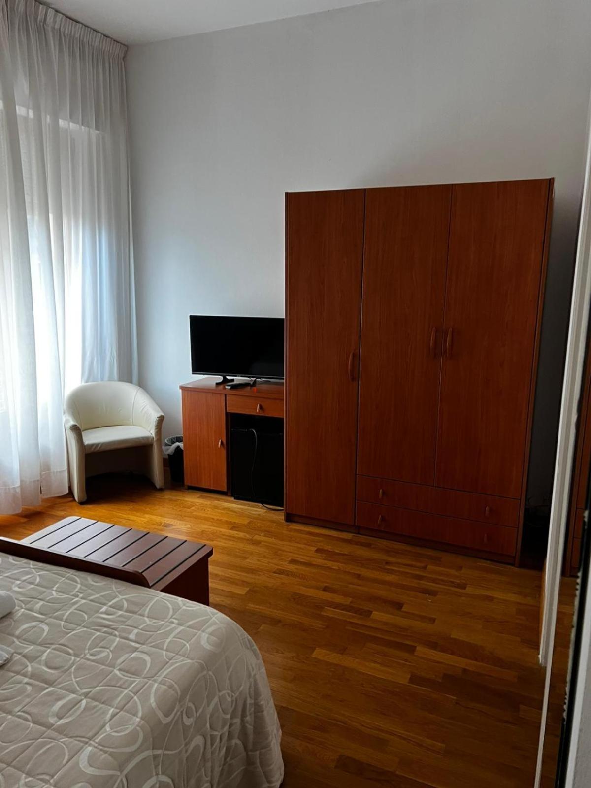 Hotel Mediterraneo Chianciano Terme Εξωτερικό φωτογραφία